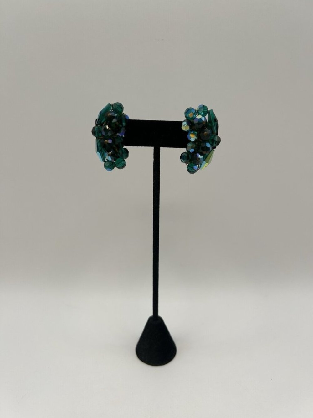 Vintage Emerald Green AB Bead Cluster Clip On Earrings Statement MCM Retro Shine - Picture 9 of 9